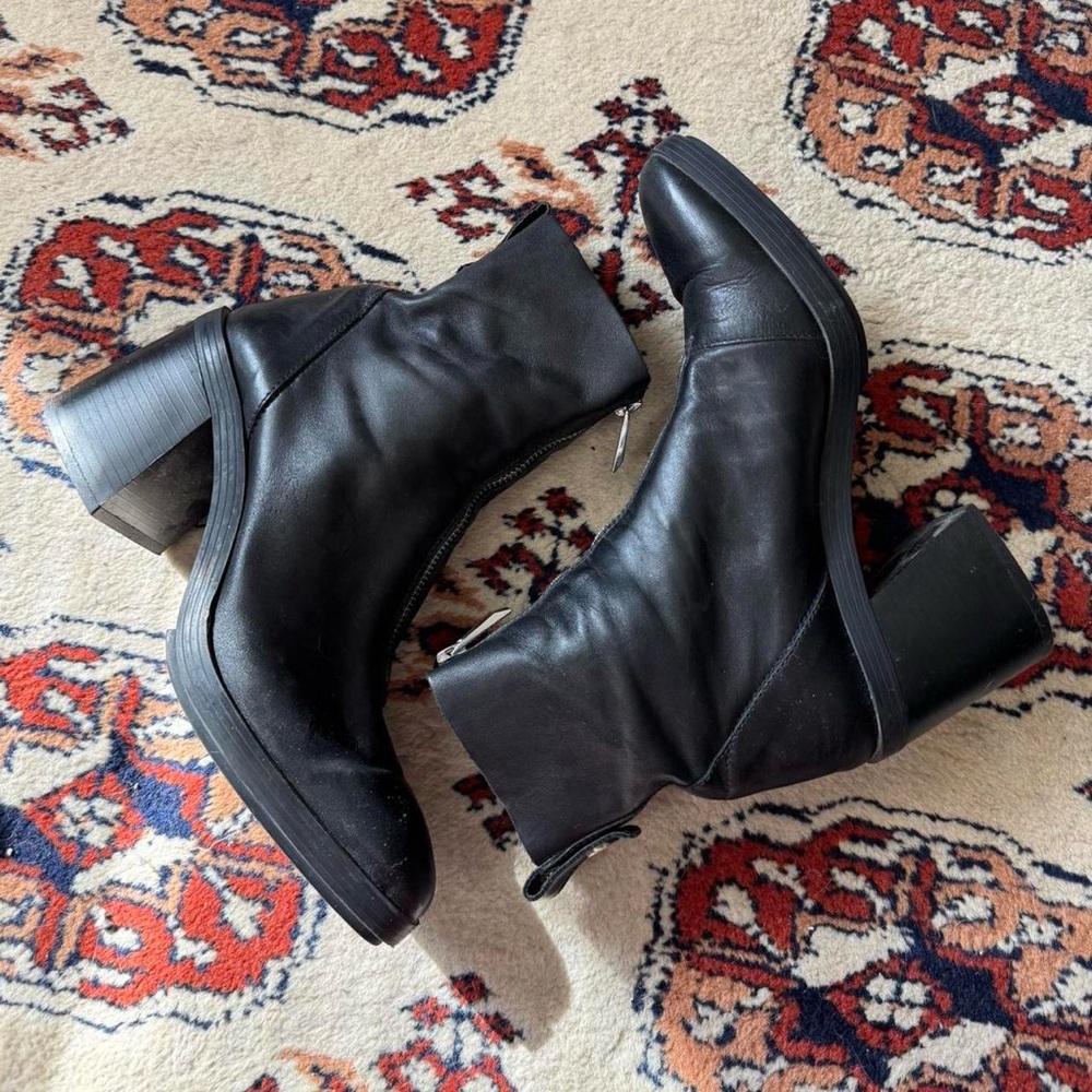 Zara Front Zip Heeled Boots - Picture 5 of 5